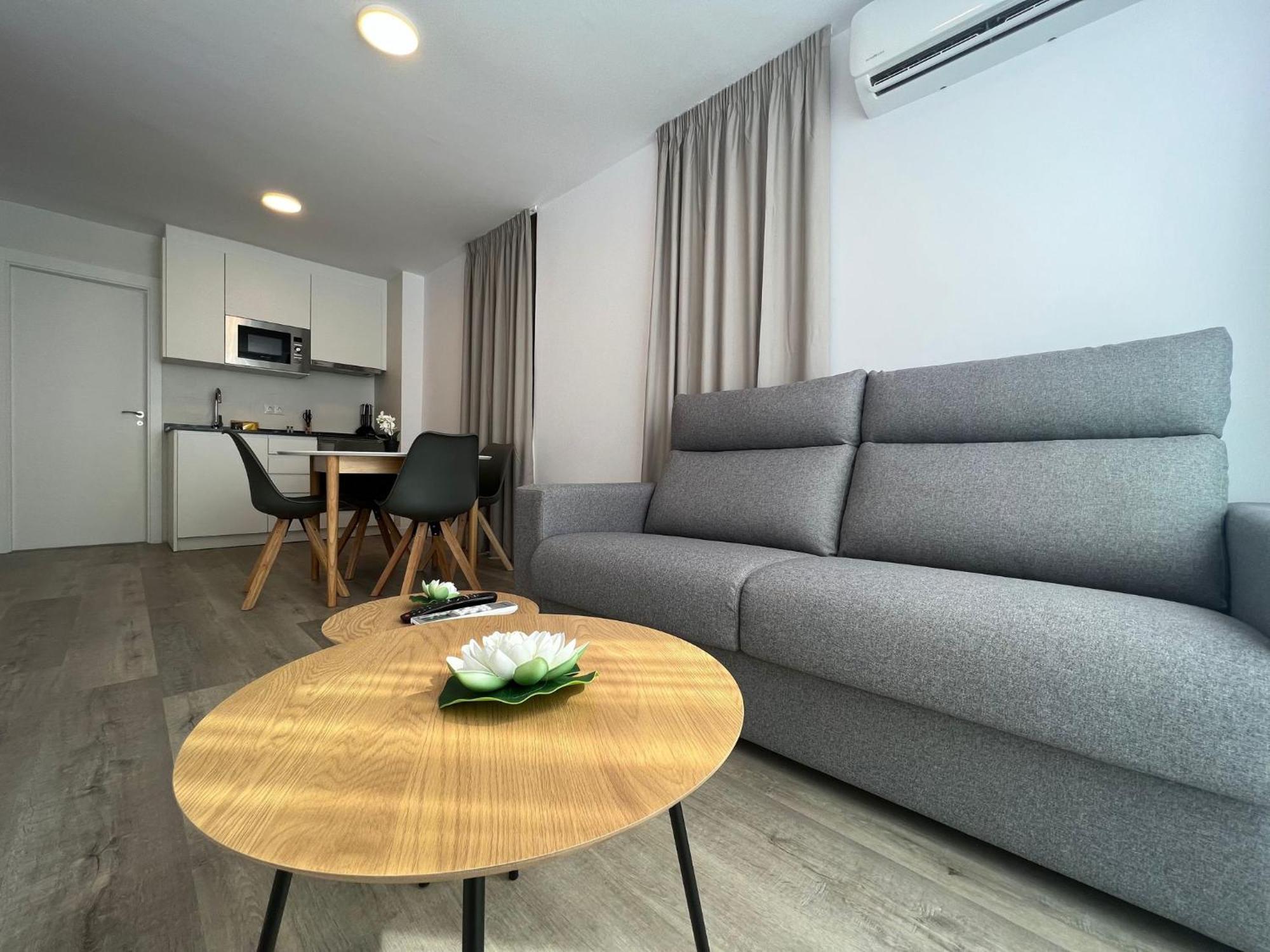 Apartamentos Aurea Pal 8 Y Gran Atenea Esperanto 5 Benidorm Zewnętrze zdjęcie